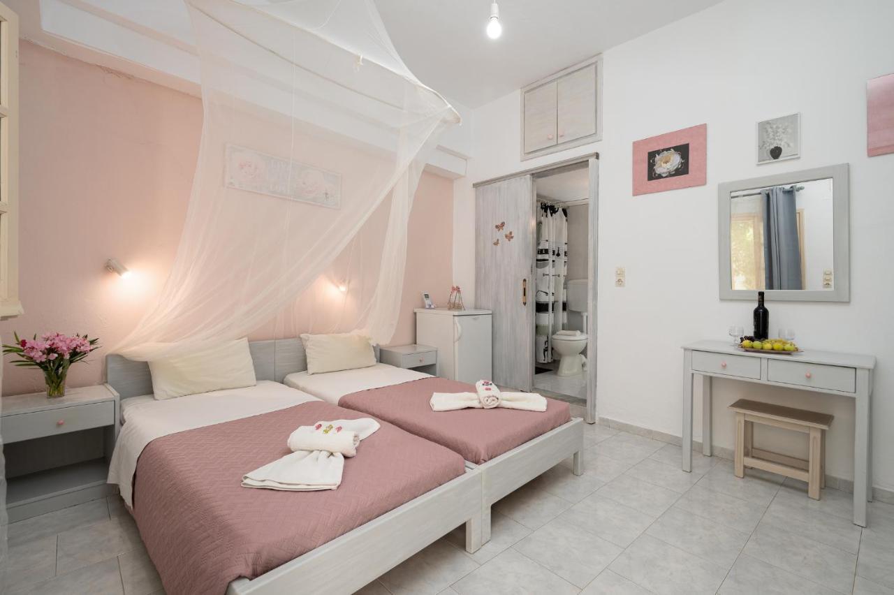 Sofia Rooms Pitsidia Exterior foto
