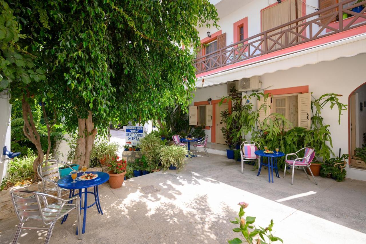 Sofia Rooms Pitsidia Exterior foto